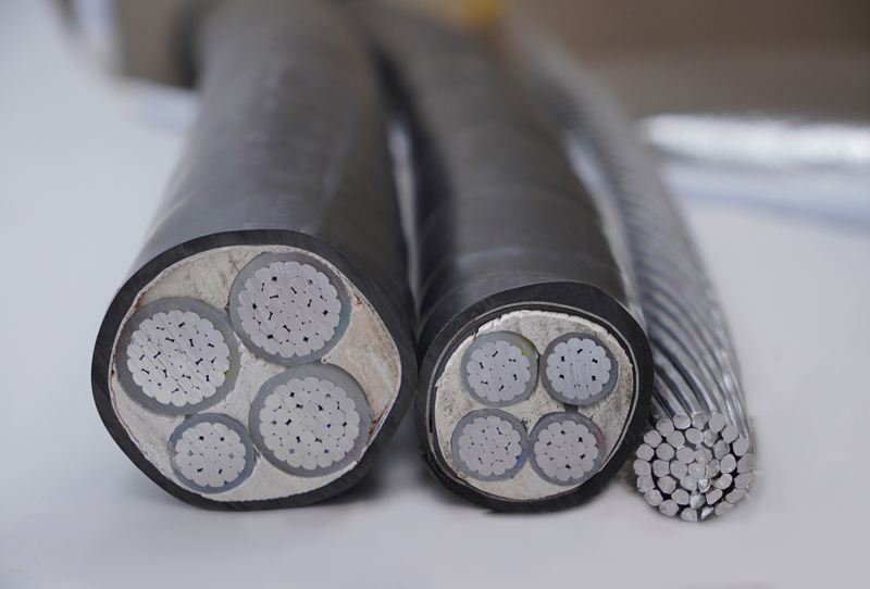 買(mǎi)鋁線(xiàn)纜找民興，庫(kù)存超充足，隨時(shí)剪米，歡迎來(lái)詢(xún)！