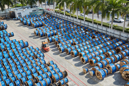 80億人口“碳排放”到來！民興勇?lián)敖堤肌笔姑? ></span>
                                <dt>
                                   <span>2022-11-24</span>
                                   <h4>80億人口“碳排放”到來！民興勇?lián)敖堤肌笔姑?/h4>
                                   <p>民興電纜自1988年創(chuàng)立以來，一直堅(jiān)持“符合法規(guī)、預(yù)防為主、節(jié)能減排、持續(xù)改善”的環(huán)境方針，將綠色環(huán)保、節(jié)能降耗貫穿企業(yè)研發(fā)、生產(chǎn)、檢驗(yàn)檢測(cè)、銷售服務(wù)等各個(gè)環(huán)節(jié)，堅(jiān)定不移地走綠色低碳的高質(zhì)量發(fā)展之路，持續(xù)為全球的“節(jié)能降碳”貢獻(xiàn)民興力量！</p>
                                   <i>閱讀詳情 ></i>
                                </dt>
                            </a>
                        </li><li id=