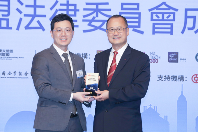 民興電纜總經(jīng)理?xiàng)顝┫壬鷺s膺 “粵港澳大灣區(qū)杰出青年企業(yè)家”殊榮！